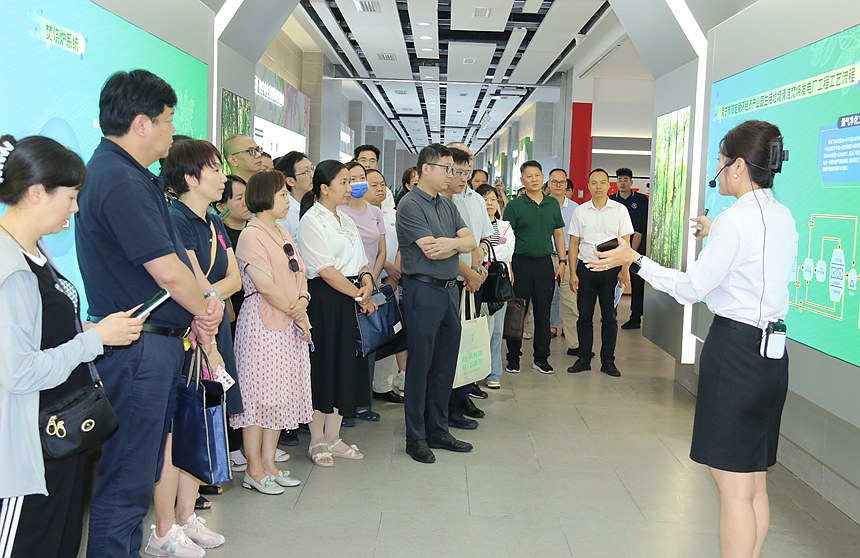 kaiyun入口：2024年南宁市卫生健康行业节能减排暨垃圾分类管理提质增效培训会举行(图2)