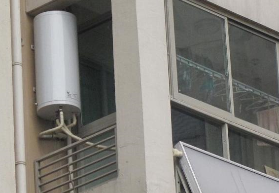 越来越多人家里不装电热水器了聪明人流行这样装节能又环保！(图2)