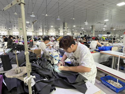 从“招工难”到“用工稳”诺琦服饰以“温度+力度”激活产业活力(图2)