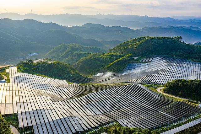 kaiyun：中国经济信心说丨消费添“绿”产业向“新”(图2)