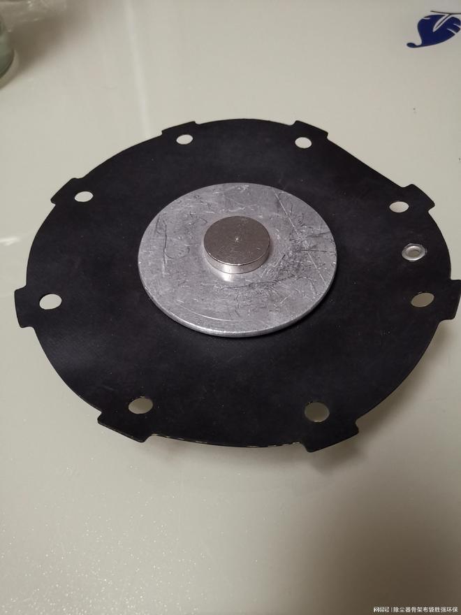 kaiyun网站：热门厂家推荐：除尘器骨架在多行业粉尘治理中的应用(图1)